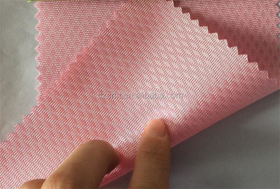 Tecido de barras cor-de-rosa revestido de diamante Jacquard implícito 100% poliéster Oxford para artigos